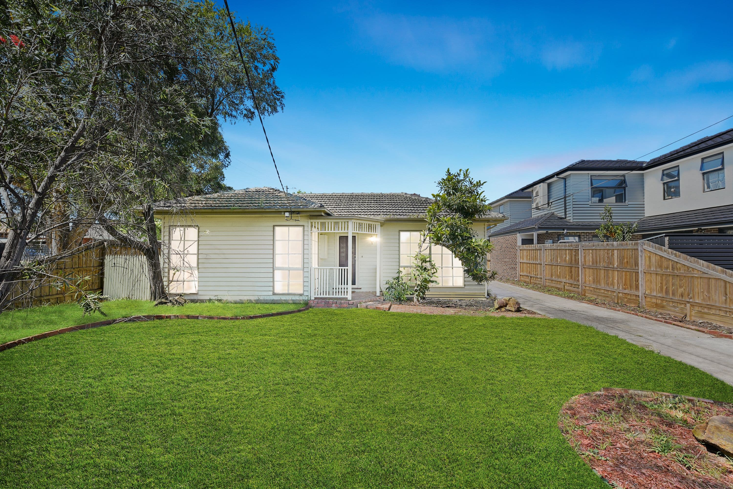 2 Gordon Avenue, Oakleigh East VIC 3166, Oakleigh East - Image 1