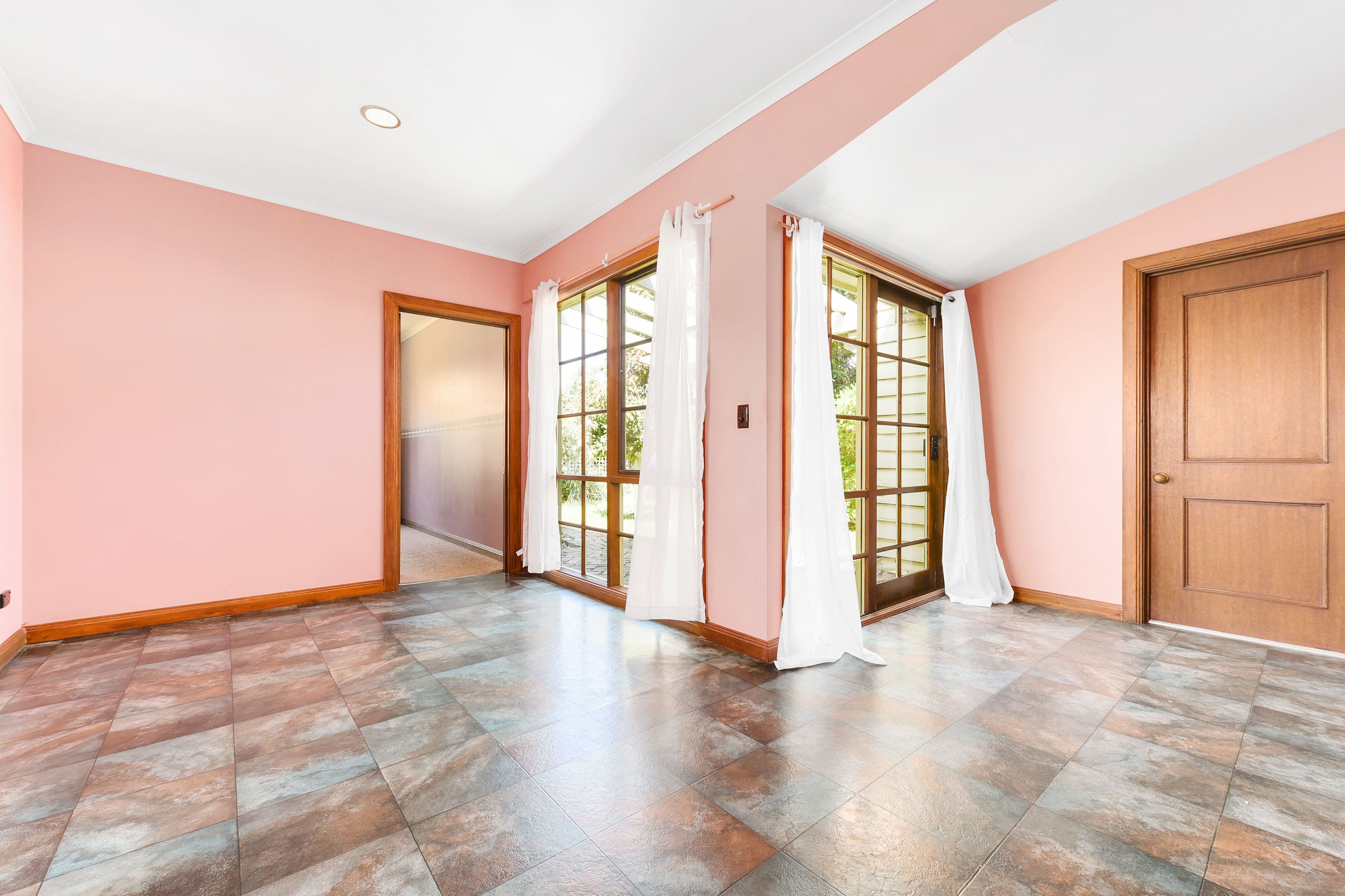 2 Gordon Avenue, Oakleigh East VIC 3166, Oakleigh East - Thumbnail 5