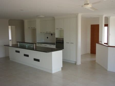 12 Woden Crescent, PAGET QLD 4740, Paget - Thumbnail 2