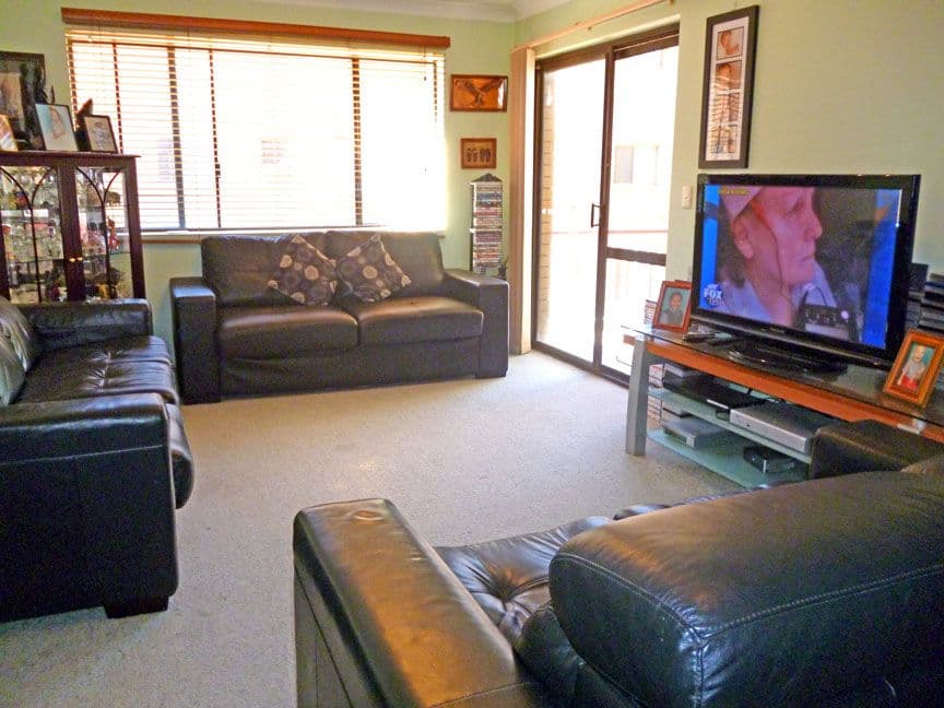 1931 Gold Coast Highway, BURLEIGH HEADS QLD 4220, Burleigh Heads - Thumbnail 2