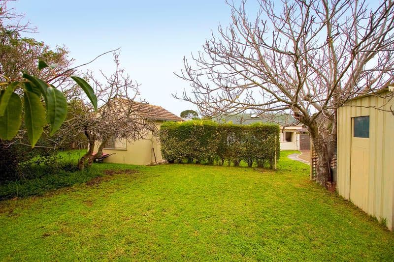 1  Booker Street, CHELTENHAM VIC 3192, Cheltenham - Thumbnail 2