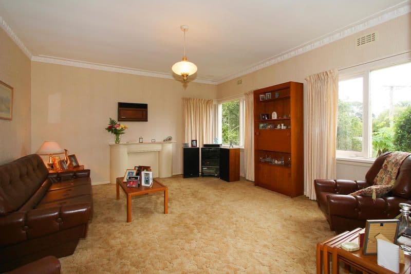 1  Booker Street, CHELTENHAM VIC 3192, Cheltenham - Thumbnail 3