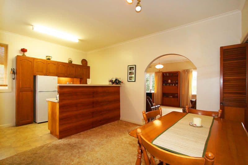 1  Booker Street, CHELTENHAM VIC 3192, Cheltenham - Thumbnail 4