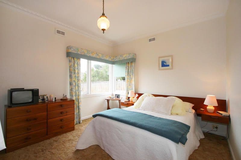 1  Booker Street, CHELTENHAM VIC 3192, Cheltenham - Thumbnail 5