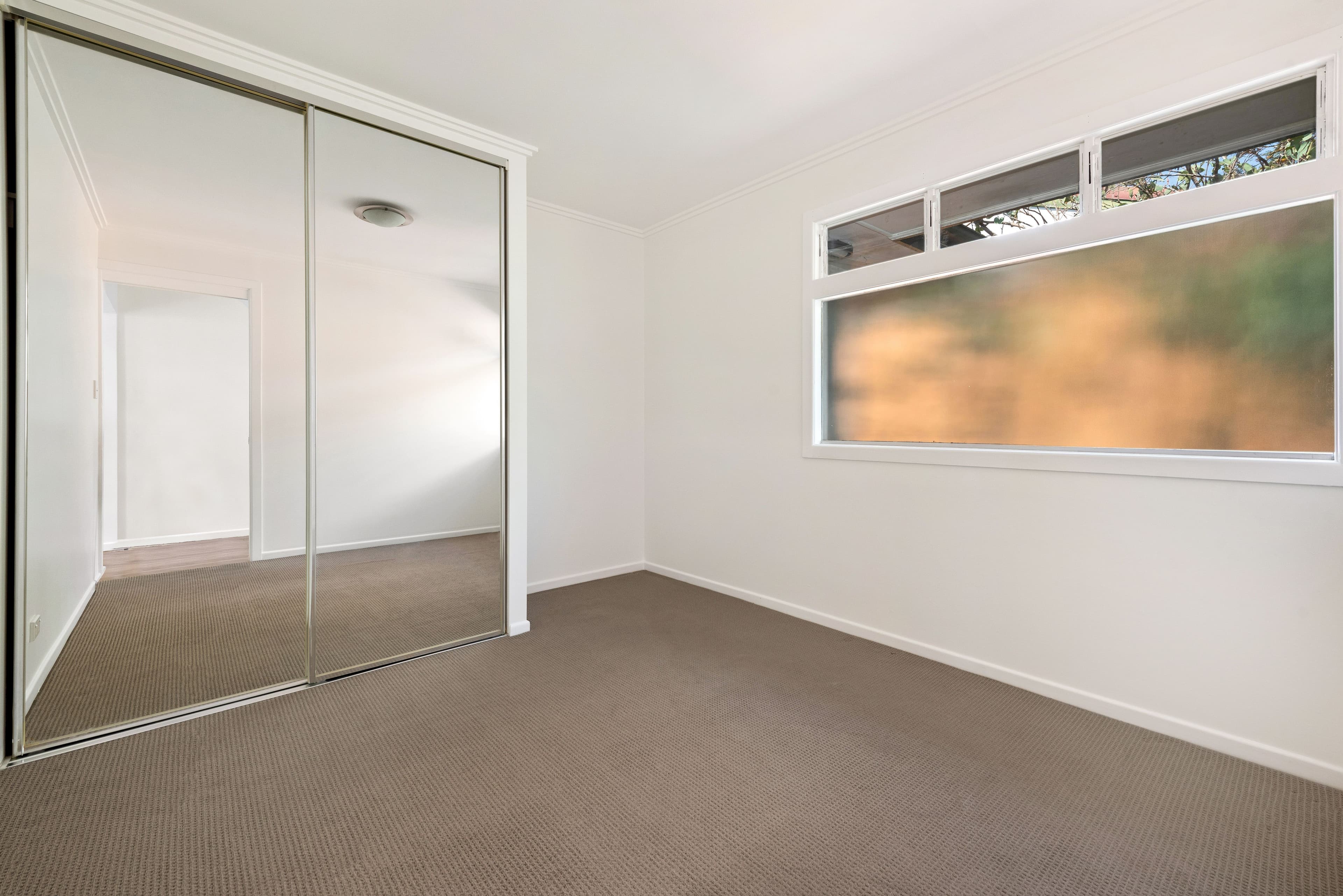 15 Cyril Street, Camp Hill QLD 4152, Camp Hill - Thumbnail 4