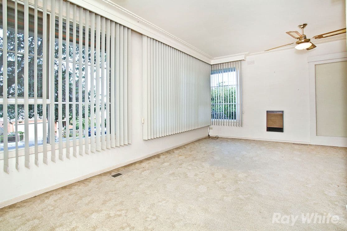 107 Bogong Avenue, GLEN WAVERLEY VIC 3150, Glen Waverley - Thumbnail 2