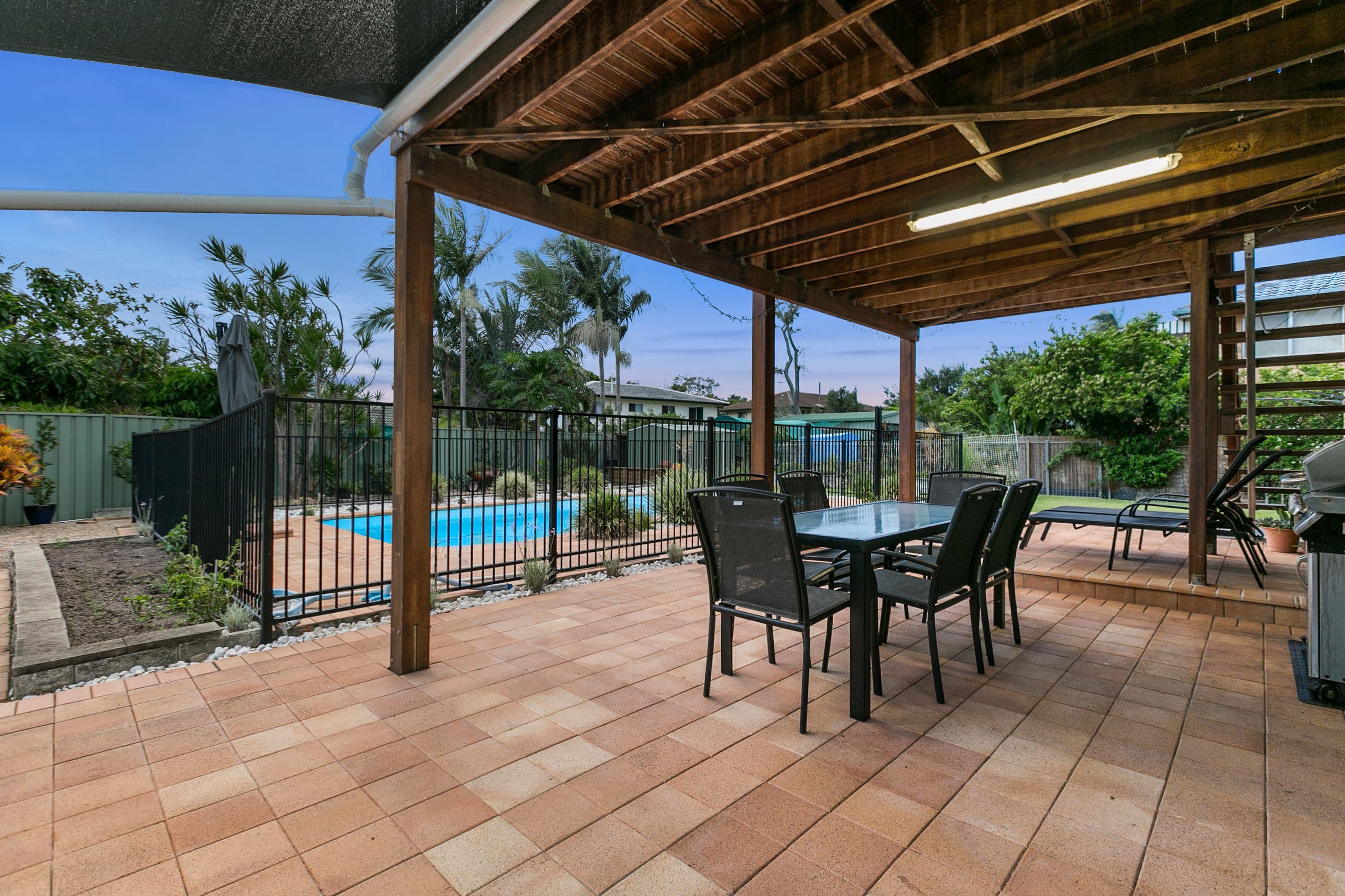 8 Juanita Street, Birkdale QLD 4159, Birkdale - Thumbnail 4