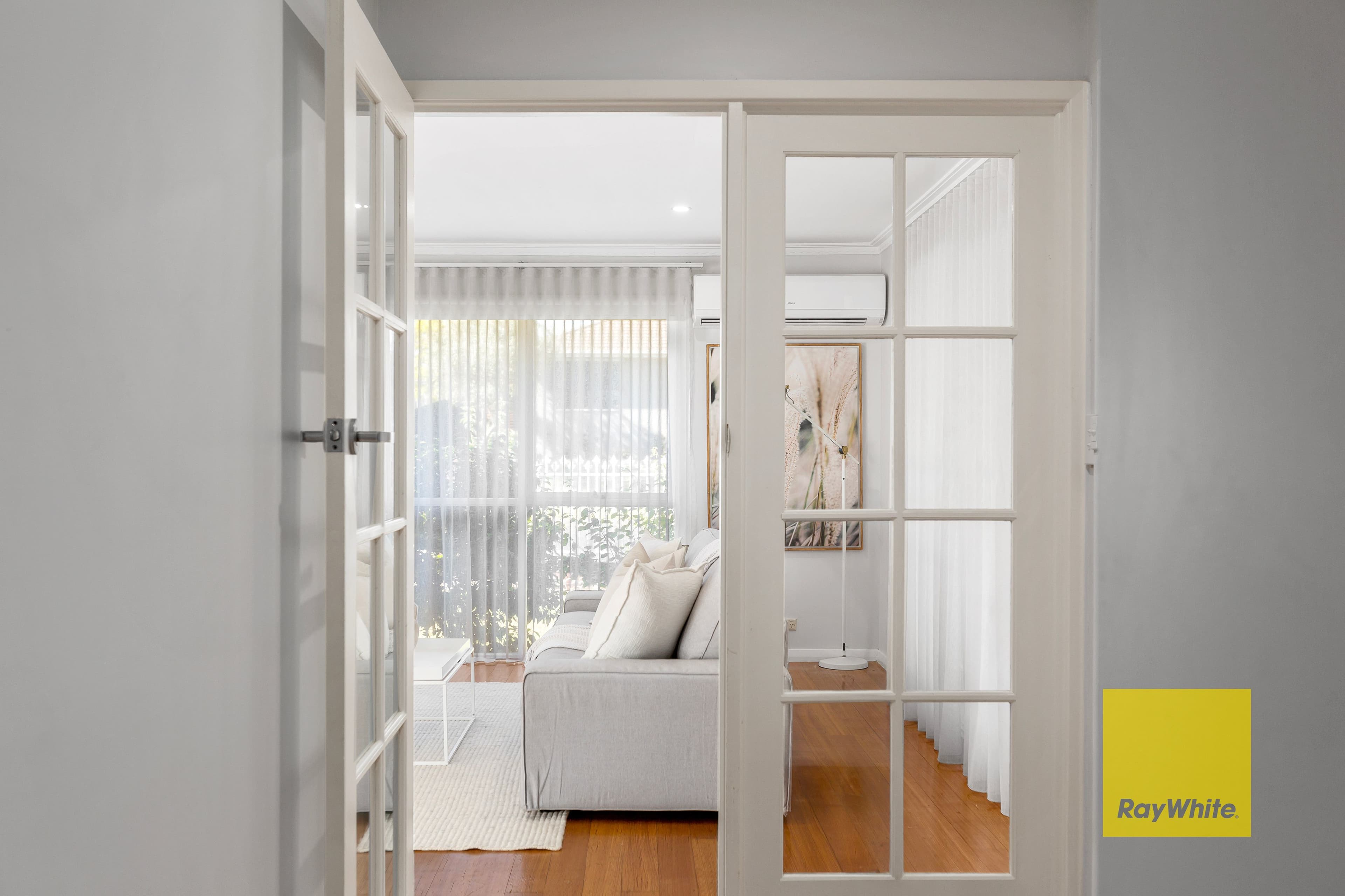 13 Roycroft Avenue, Highton VIC 3216, Highton - Thumbnail 2