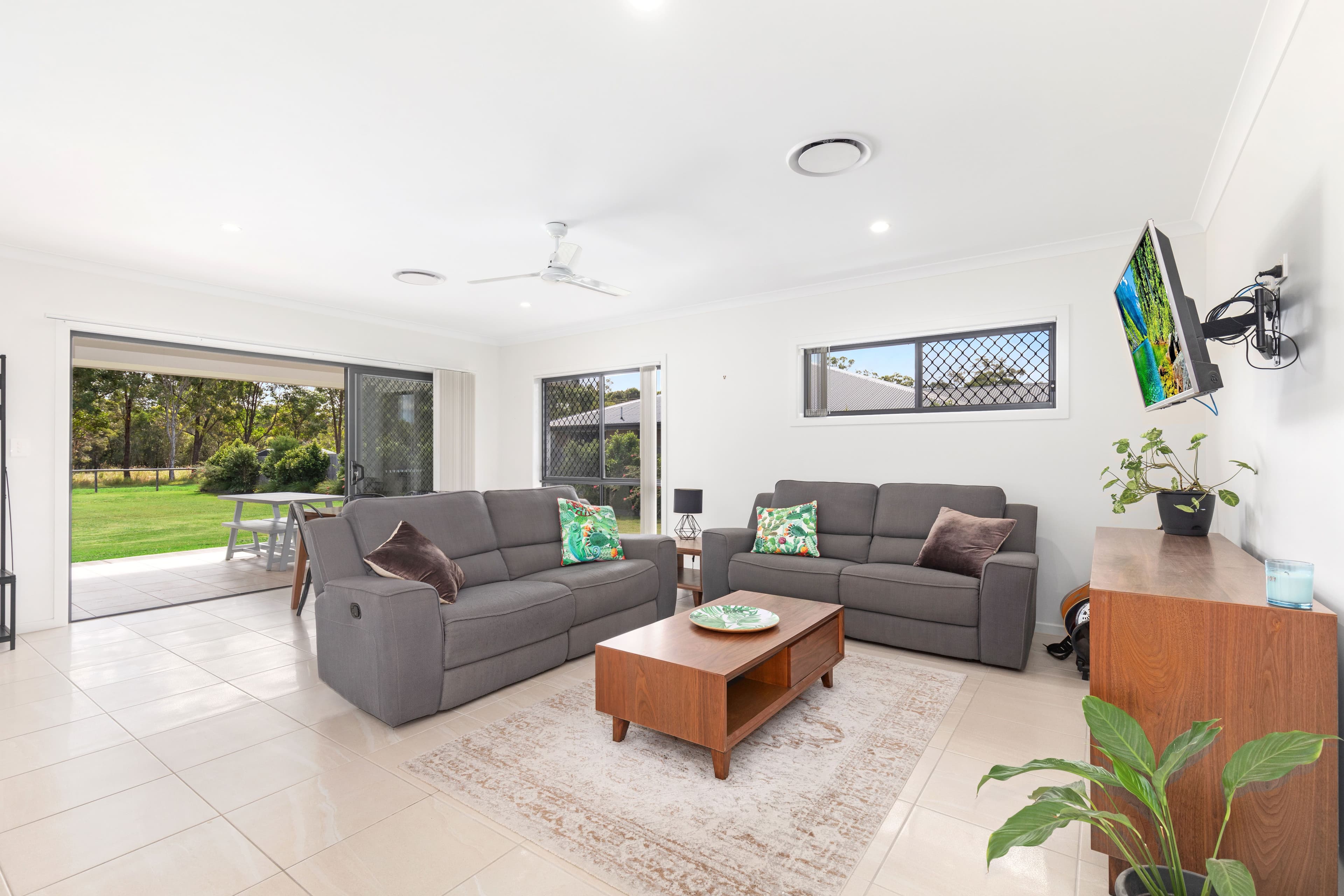 28 Kingfisher Drive, Oakhurst QLD 4650, Oakhurst - Thumbnail 2