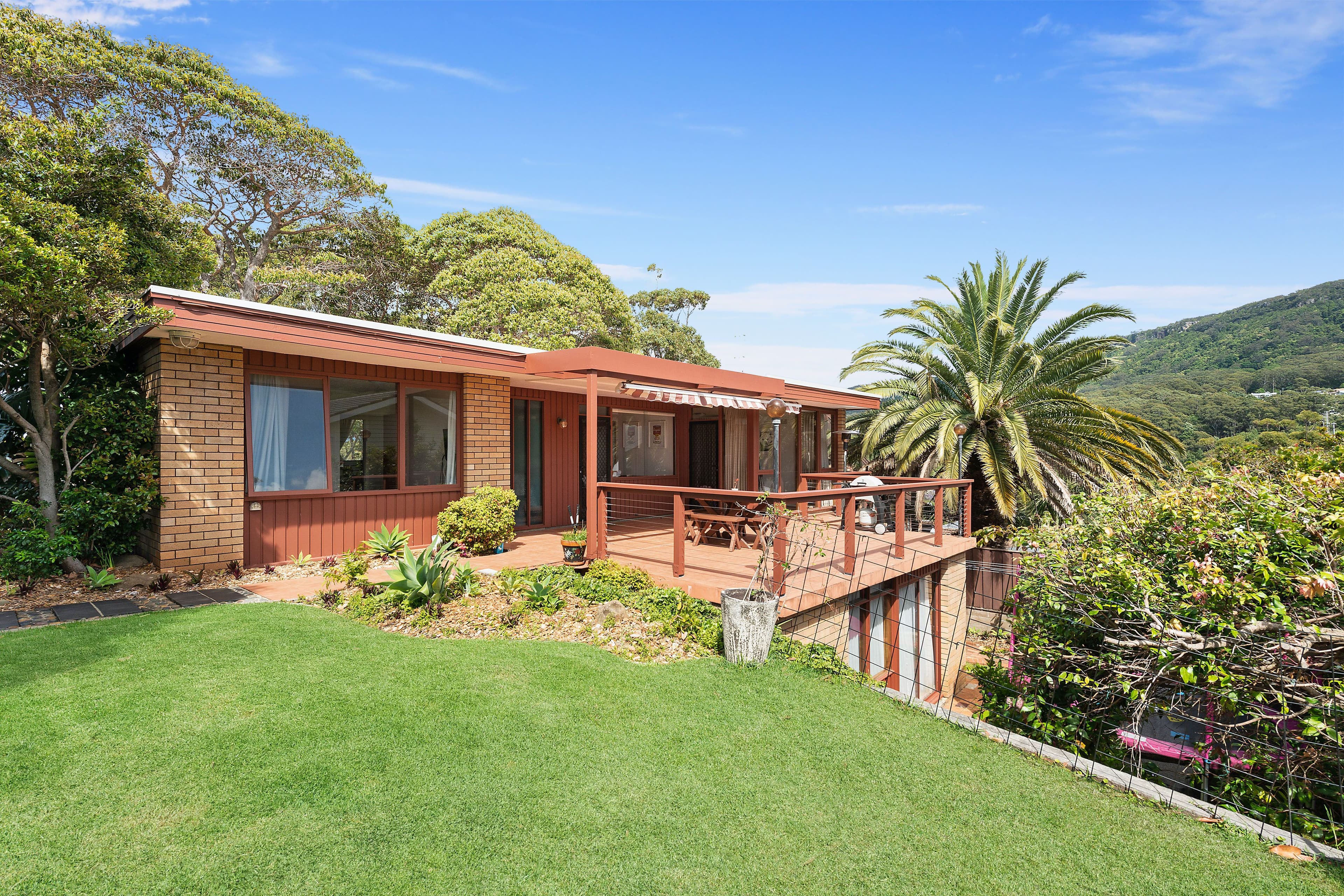 2 Seaview Road, Austinmer NSW 2515, Austinmer - Thumbnail 2