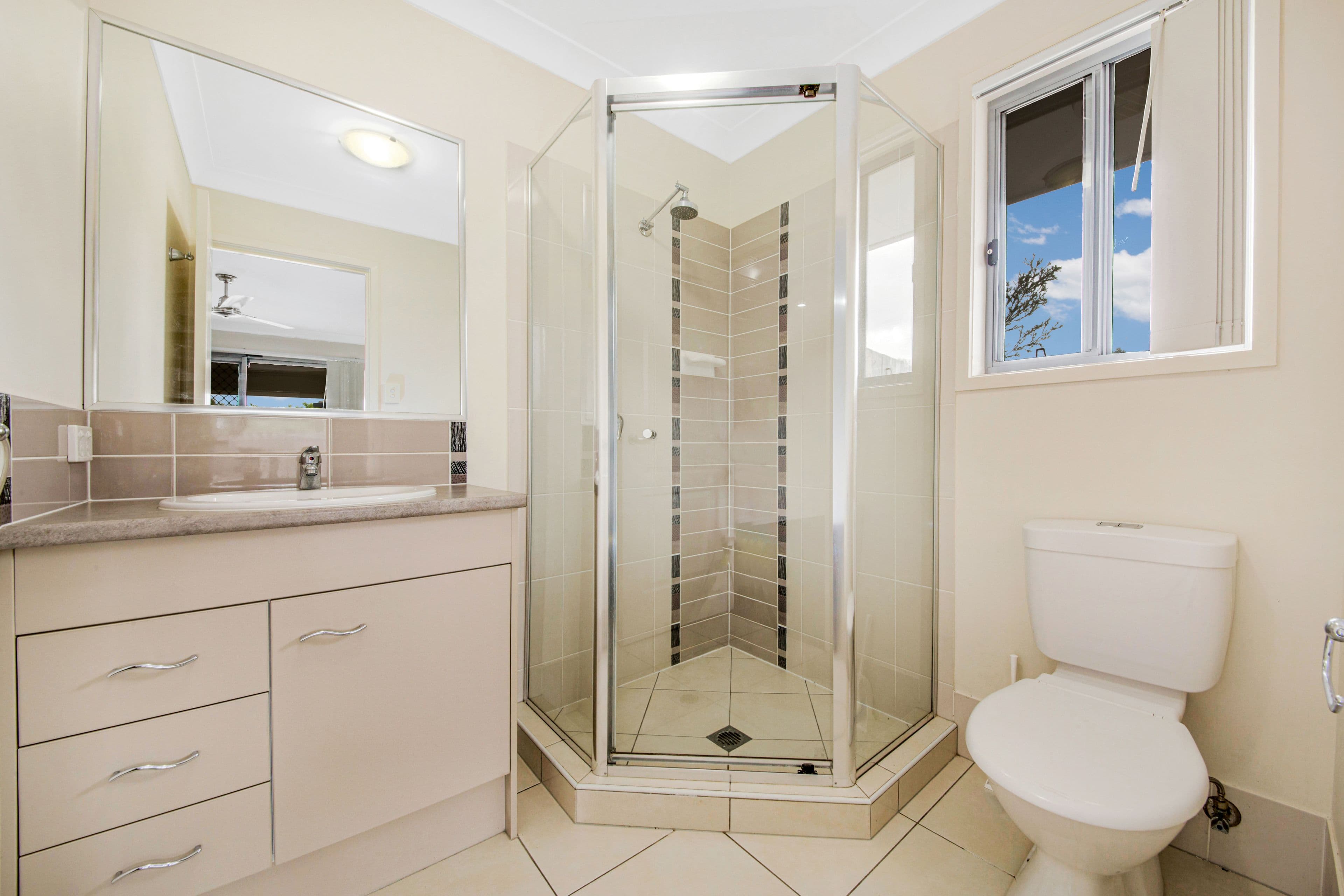 13 Canal Street, Calliope QLD 4680, Calliope - Thumbnail 8