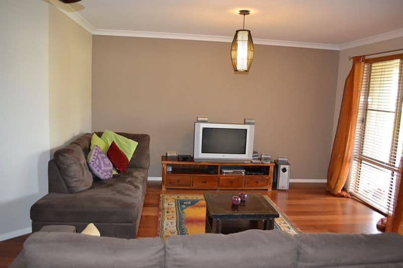 11 Flinders Avenue, BEERWAH QLD 4519, Beerwah - Thumbnail 2