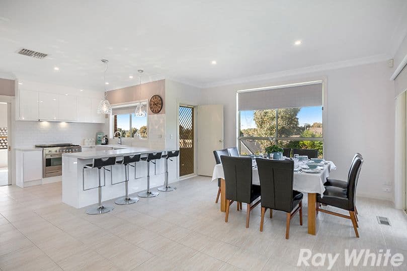 17 Remington Way, South Morang VIC 3752, South Morang - Thumbnail 4