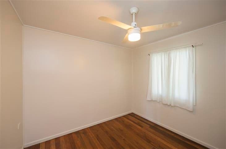 6 Lyons Street, SOUTH GLADSTONE QLD 4680, South Gladstone - Thumbnail 3