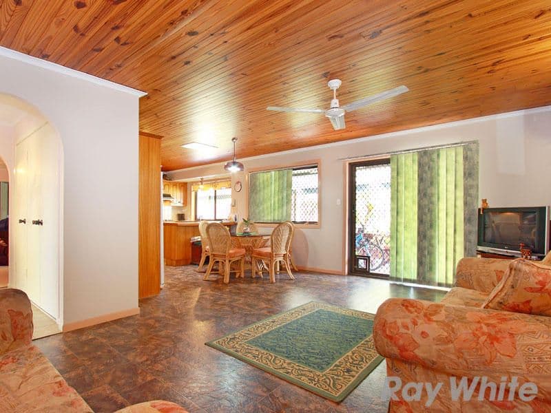 45 Melaleuca Drive, STRATHPINE QLD 4500, Strathpine - Thumbnail 4