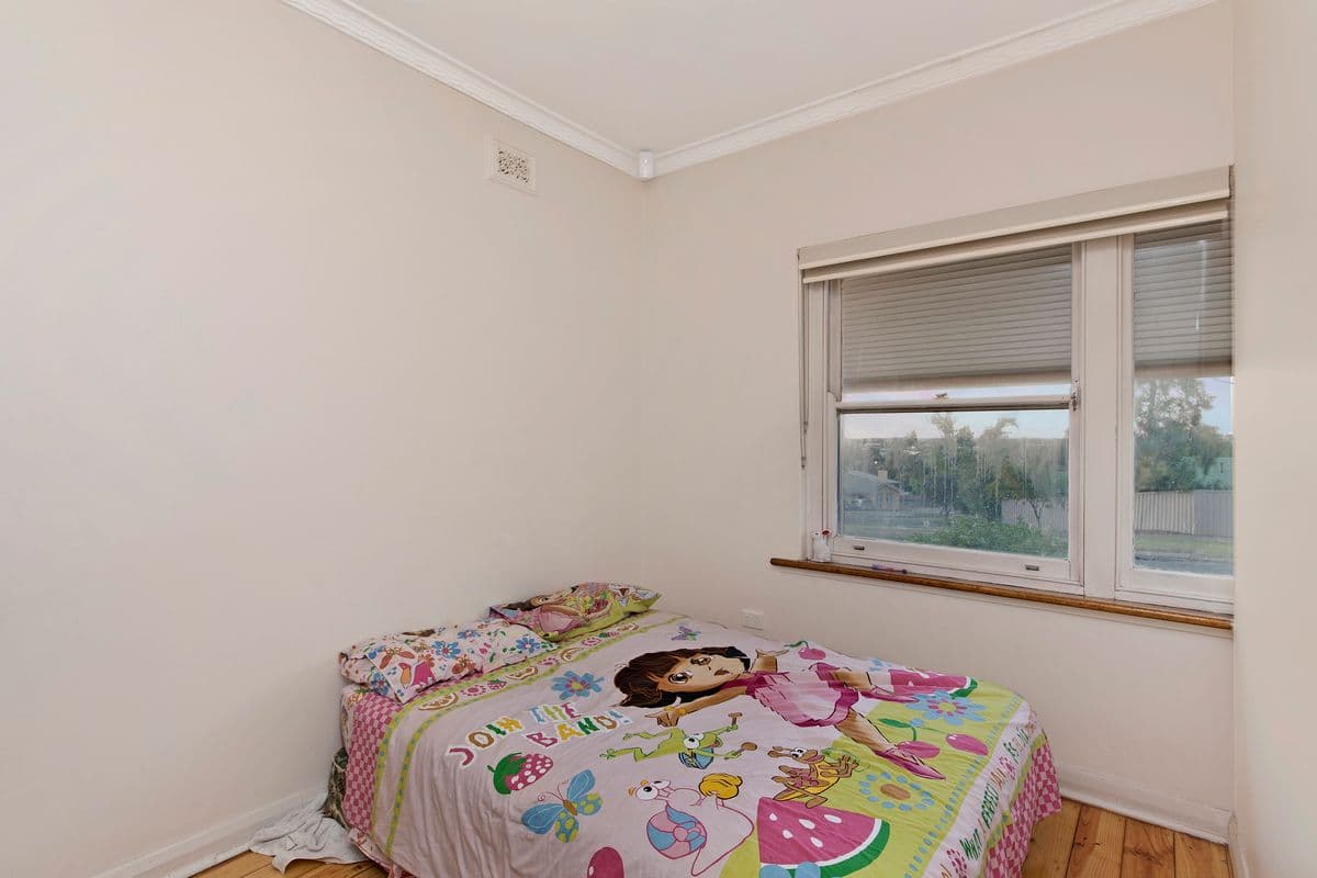 34 Amber Avenue, Clearview SA 5085, Clearview - Thumbnail 8
