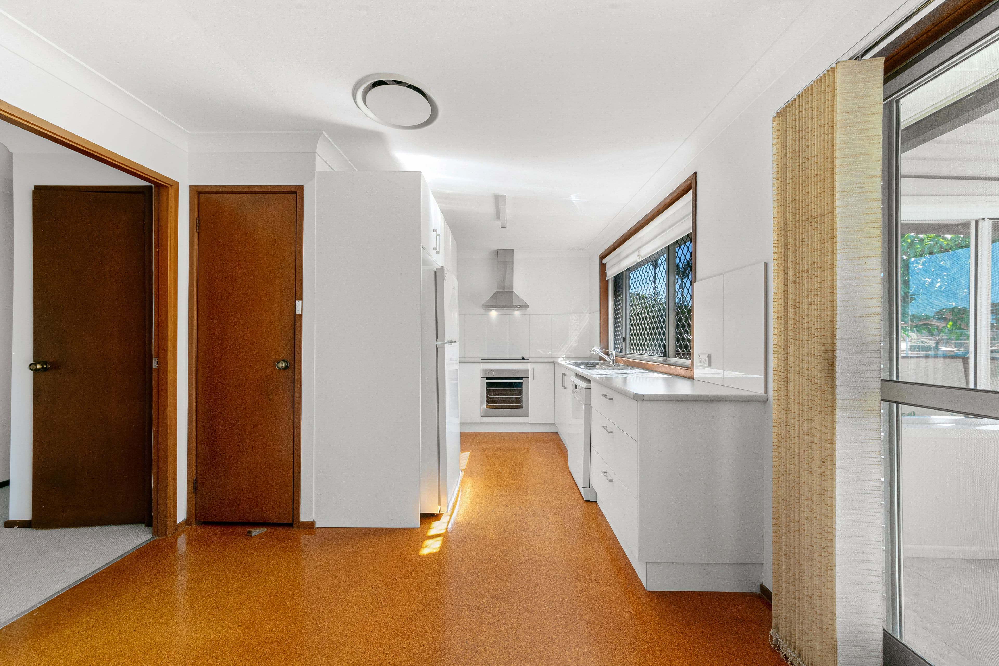 16 Kalani Street, Budgewoi NSW 2262, Budgewoi - Thumbnail 2