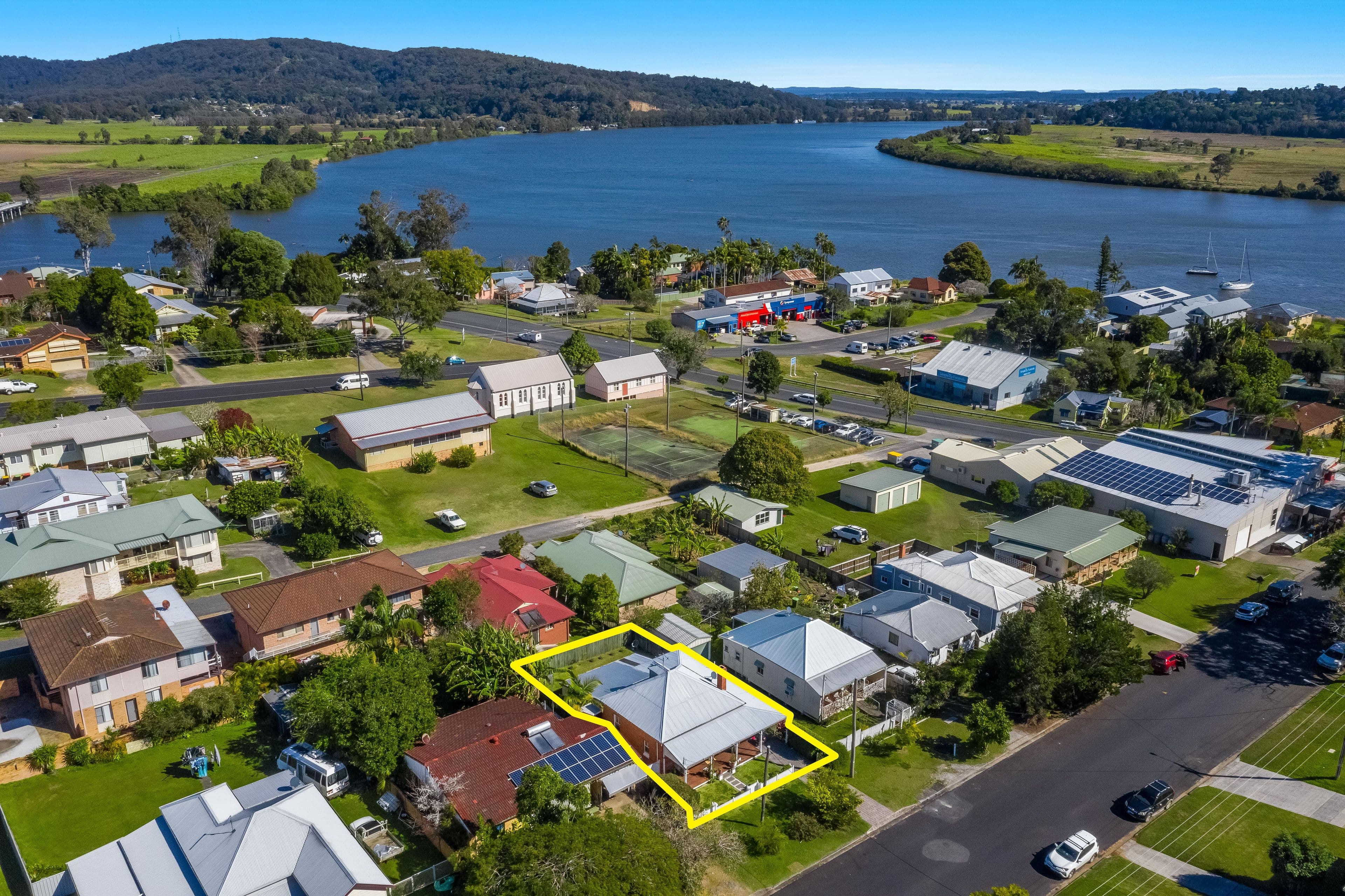 16 Taloumbi Street, Maclean NSW 2463, Maclean - Thumbnail 2