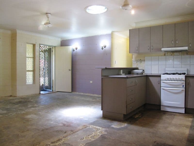 5 Mahogany Street, MANOORA QLD 4870, Manoora - Thumbnail 2
