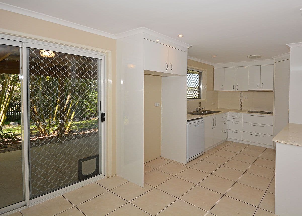 78 Caddy Avenue, Urraween QLD 4655, Urraween - Thumbnail 4