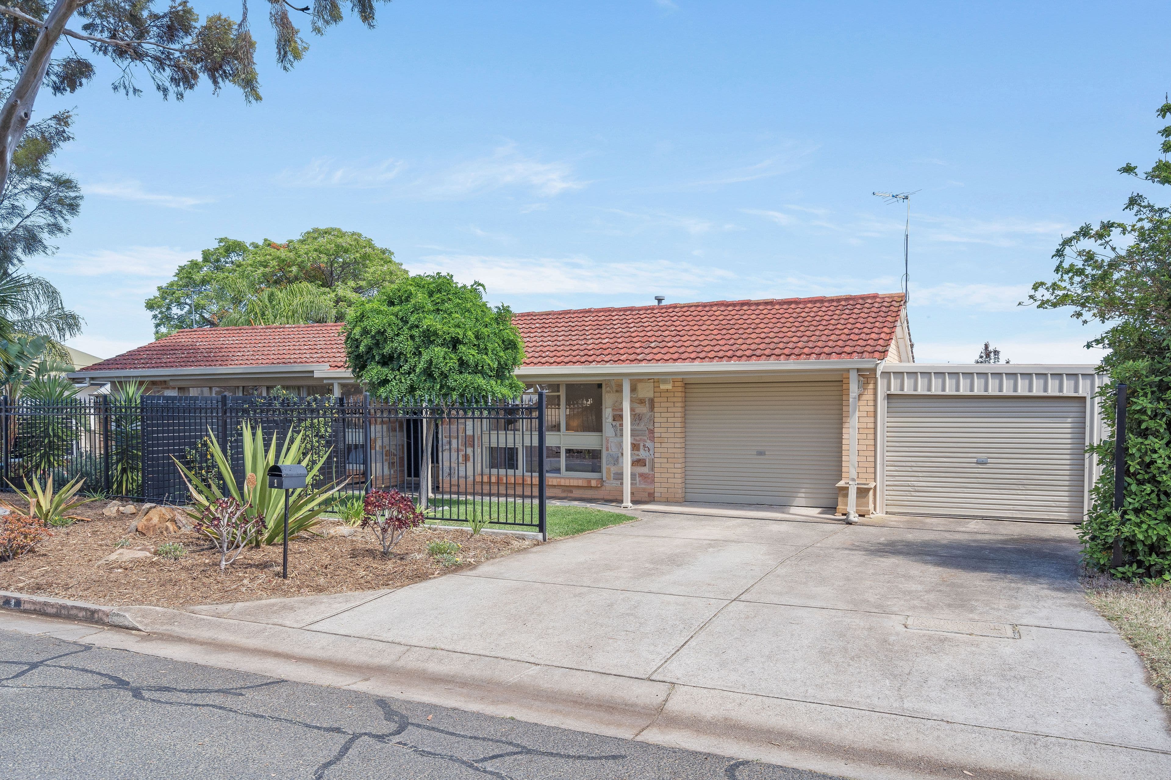 1 Capri Court, Para Hills SA 5096, Para Hills - Thumbnail 2