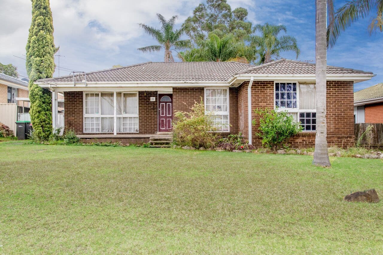 13 Harrow Road, Cambridge Park - Image 1