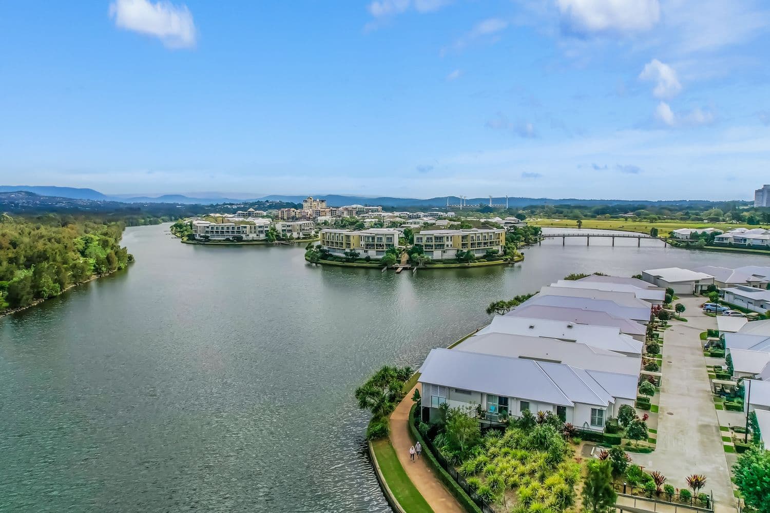 1 The Inlet Drive, Carrara QLD 4211, Carrara - Thumbnail 5