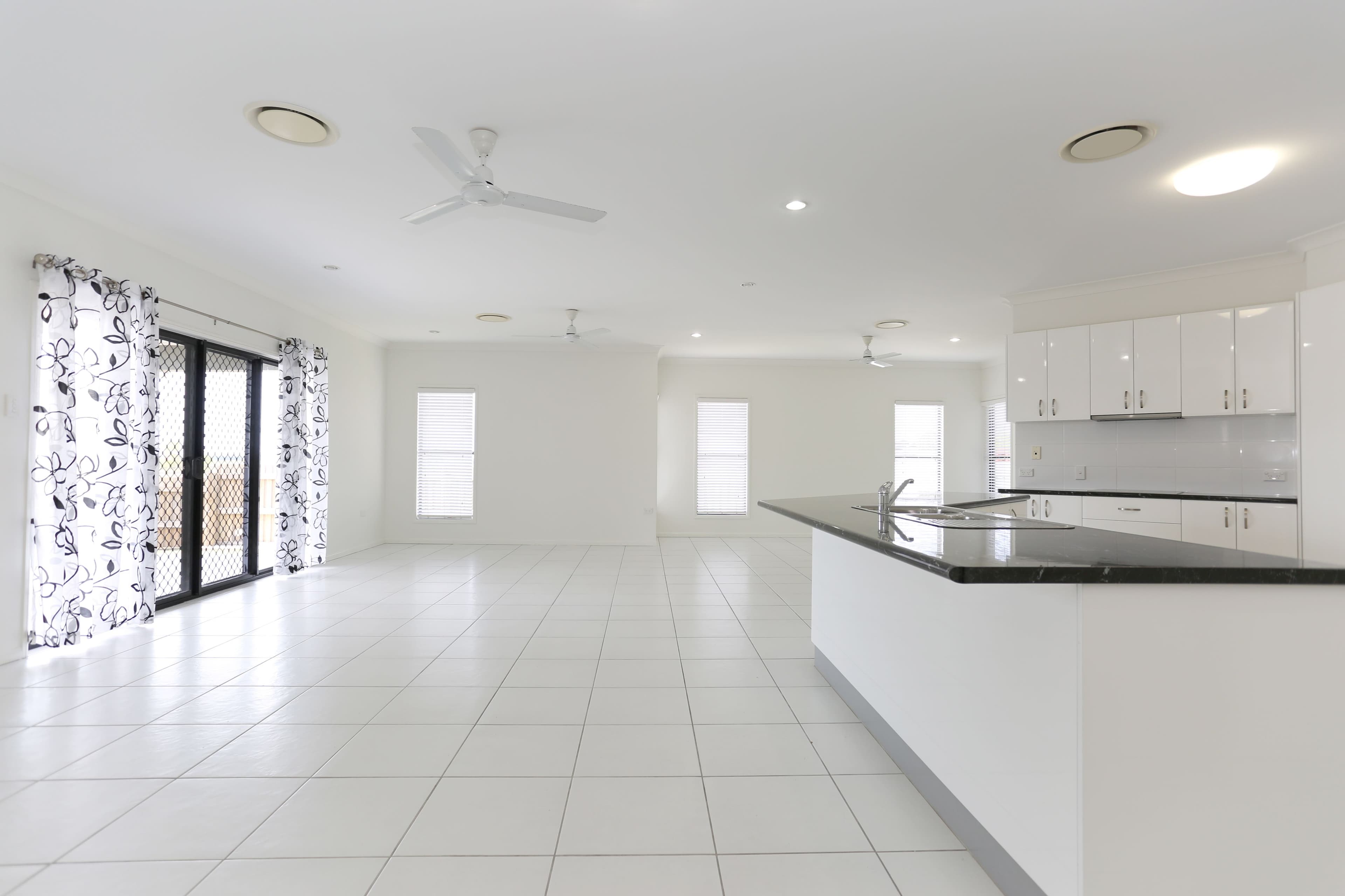 65 Gingham Street, Glenella QLD 4740, Glenella - Thumbnail 3