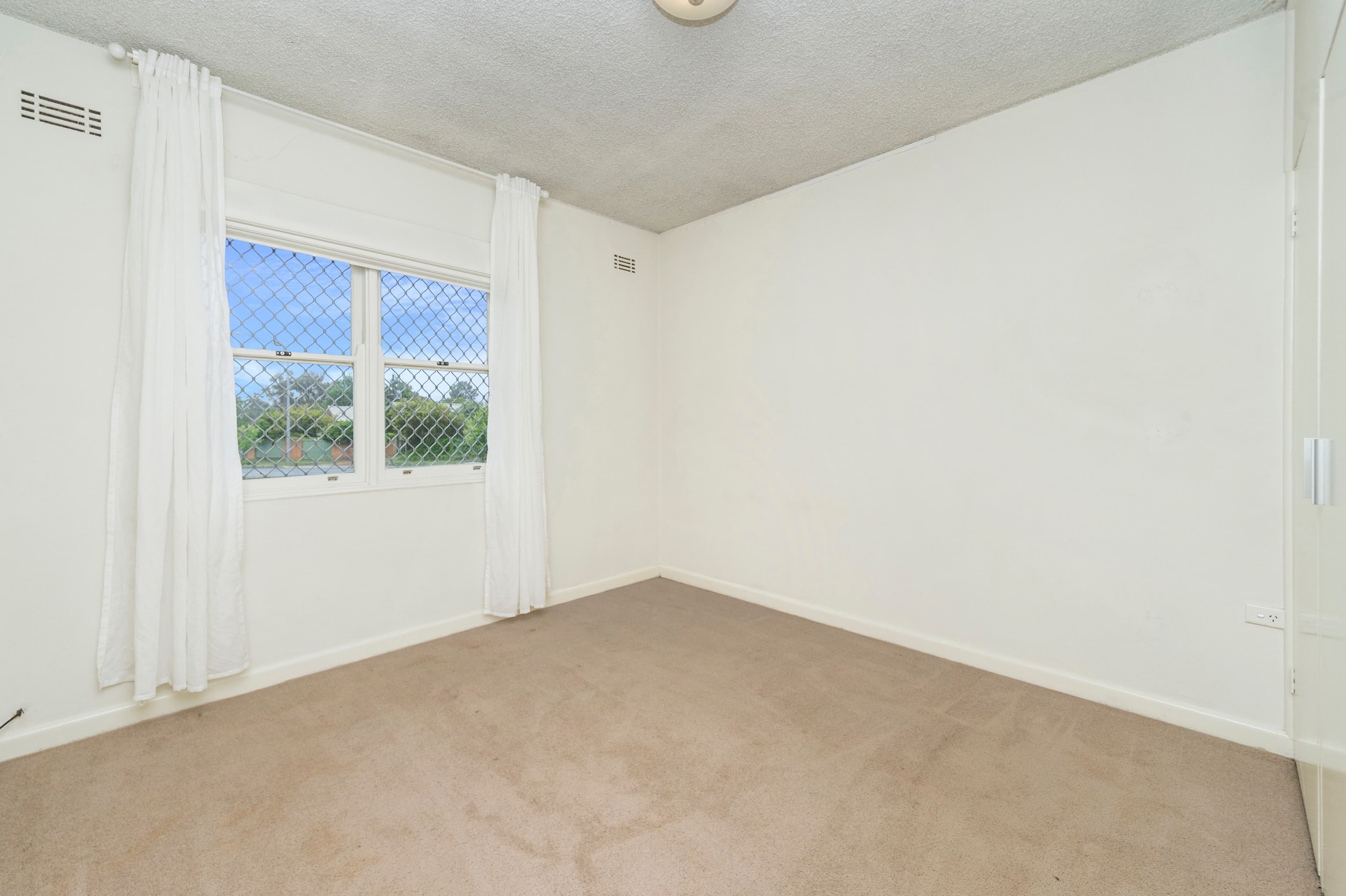 35 Crawford Street, Queanbeyan NSW 2620, Queanbeyan - Thumbnail 7
