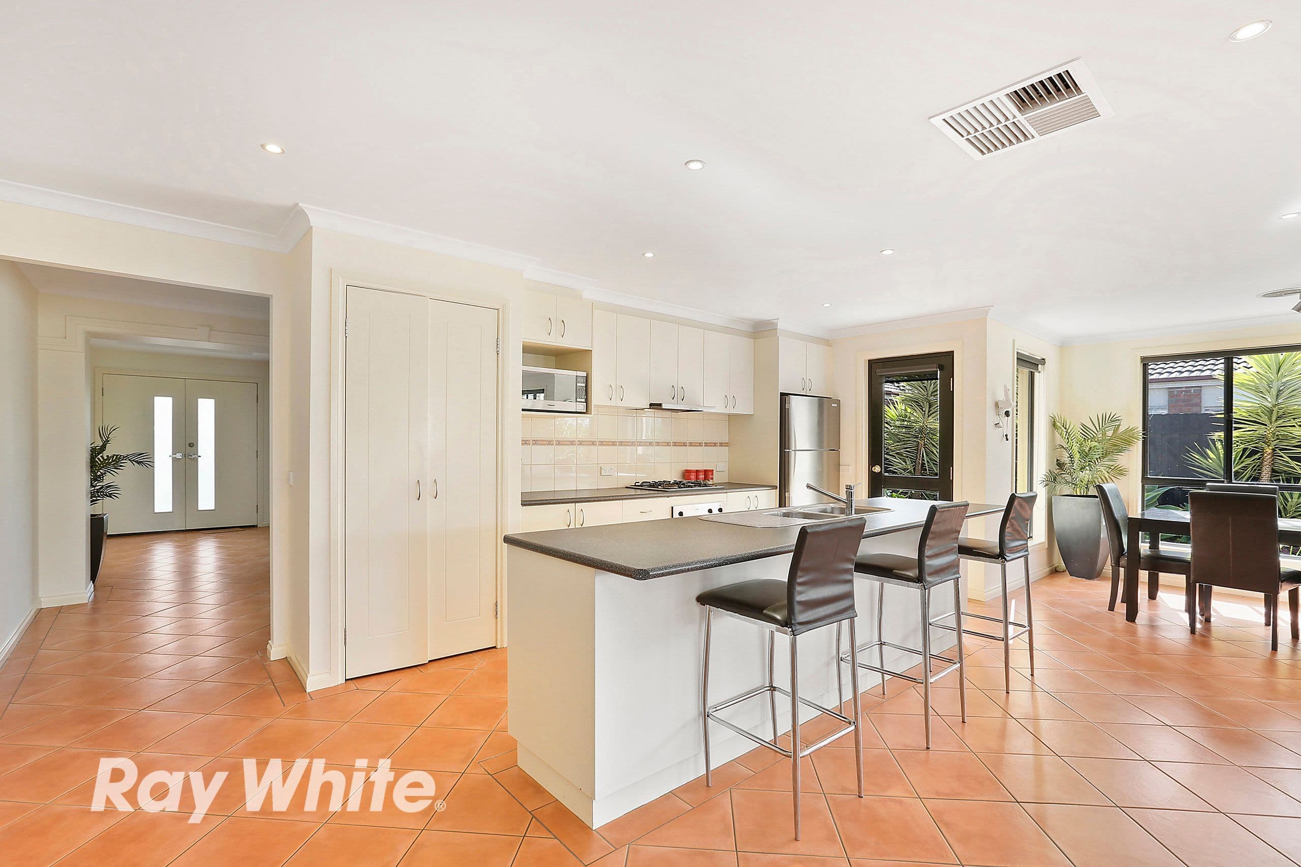 20 Pineview Court, Lara VIC 3212, Lara - Thumbnail 4