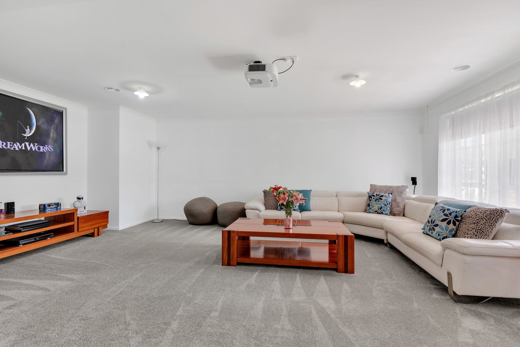 209 Greaves Street North, Werribee VIC 3030, Werribee - Thumbnail 6