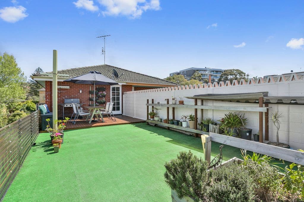 5 Francis Street, Dee Why NSW 2099, Dee Why - Thumbnail 2