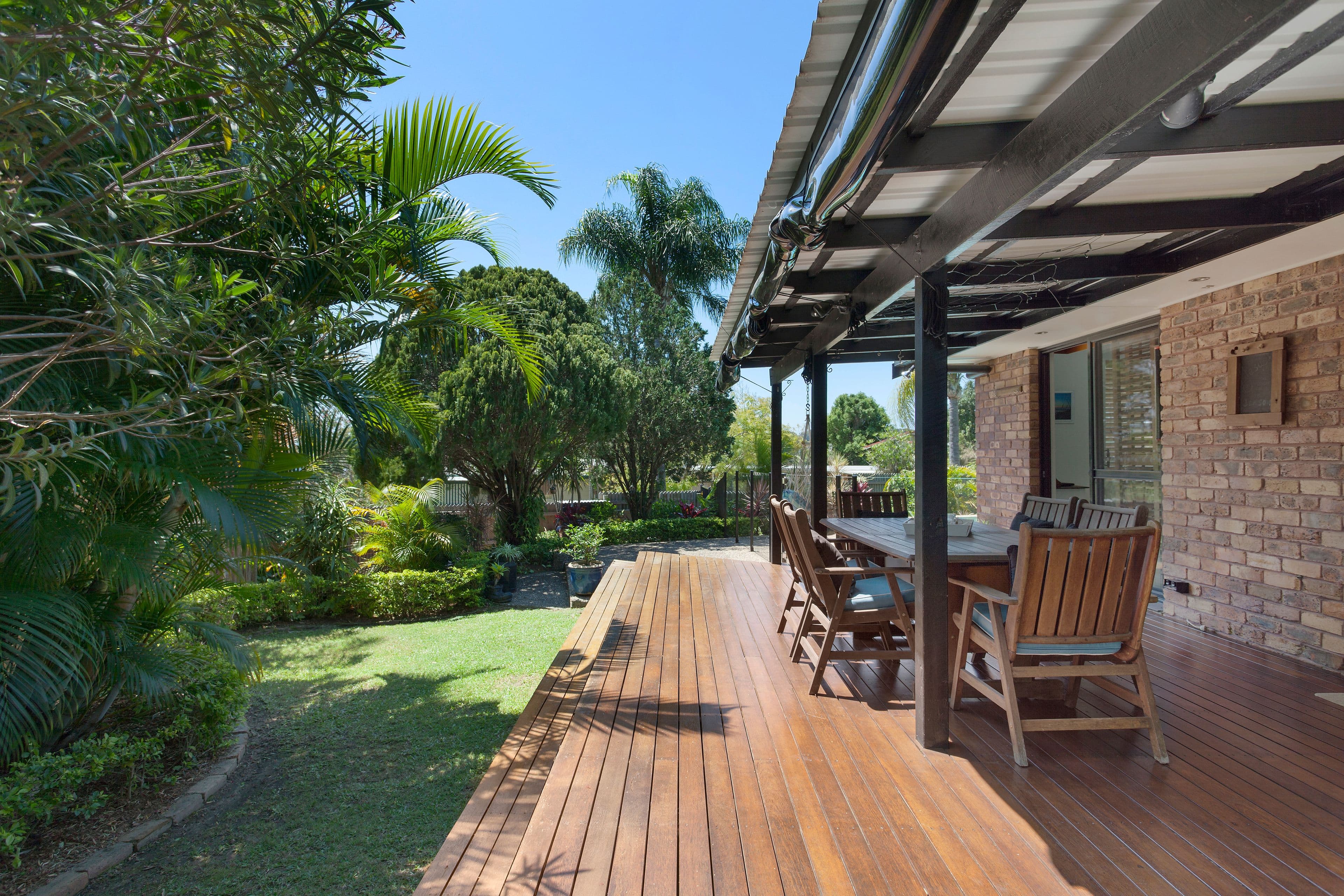 1 Larentia Street, Currumbin Waters QLD 4223, Currumbin Waters - Thumbnail 3