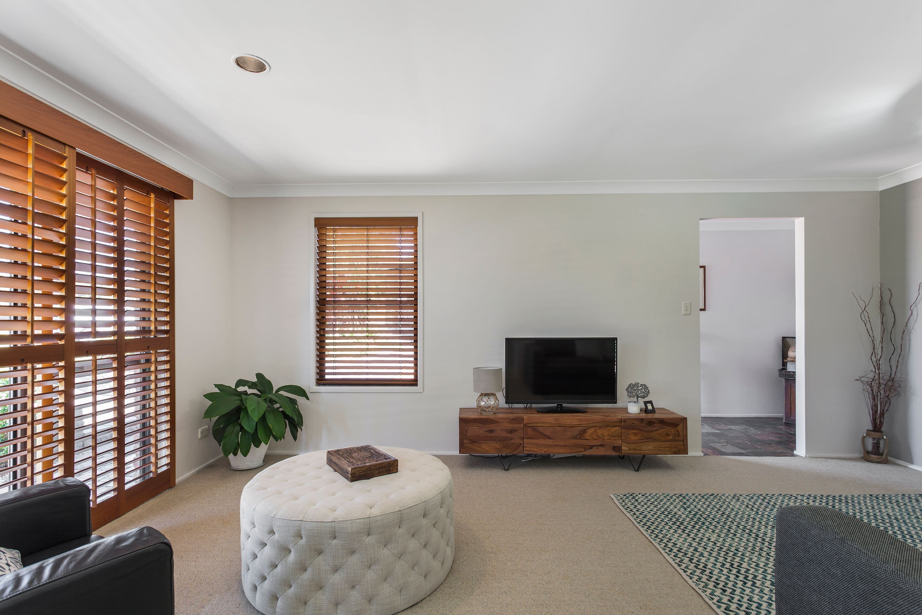 1 Larentia Street, Currumbin Waters QLD 4223, Currumbin Waters - Thumbnail 7