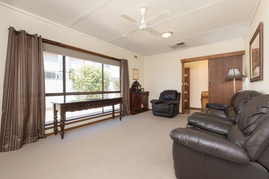 35 San Mateo Avenue, Mildura VIC 3500, Mildura - Thumbnail 3