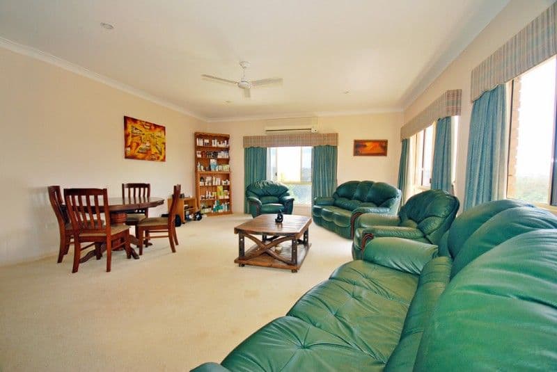 3 Sunset Court, YEPPOON QLD 4703, Yeppoon - Thumbnail 6
