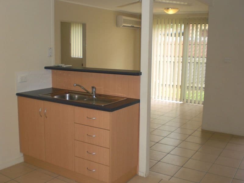54 Percy Street, WEST END QLD 4810, West End - Thumbnail 3