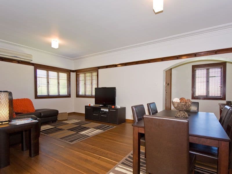 112 Grovely Terrace, MITCHELTON QLD 4053, Mitchelton - Thumbnail 2