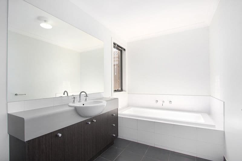 11 Melrose Street, PAKENHAM VIC 3810, Pakenham - Thumbnail 8