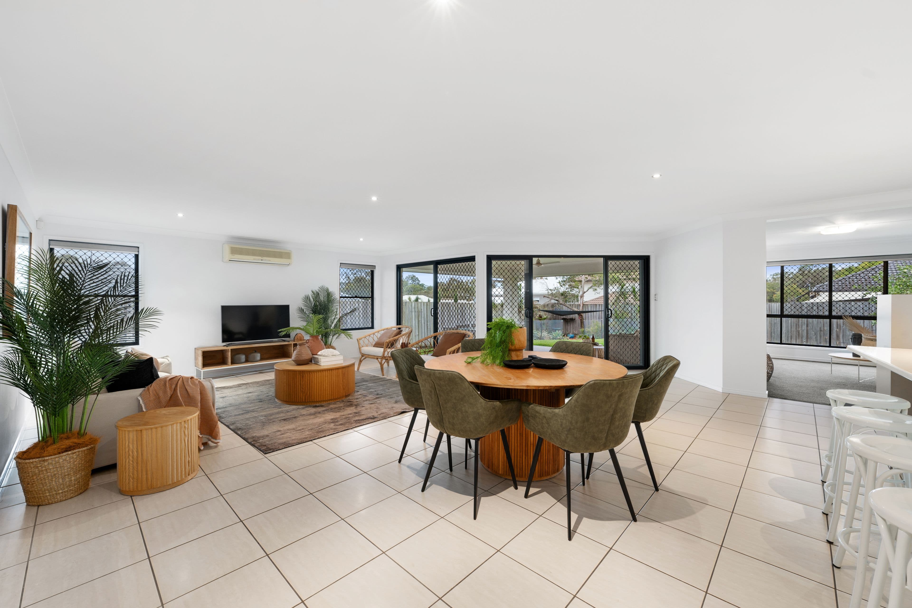 112 Brokenwood Circuit, Gumdale QLD 4154, Gumdale - Thumbnail 3