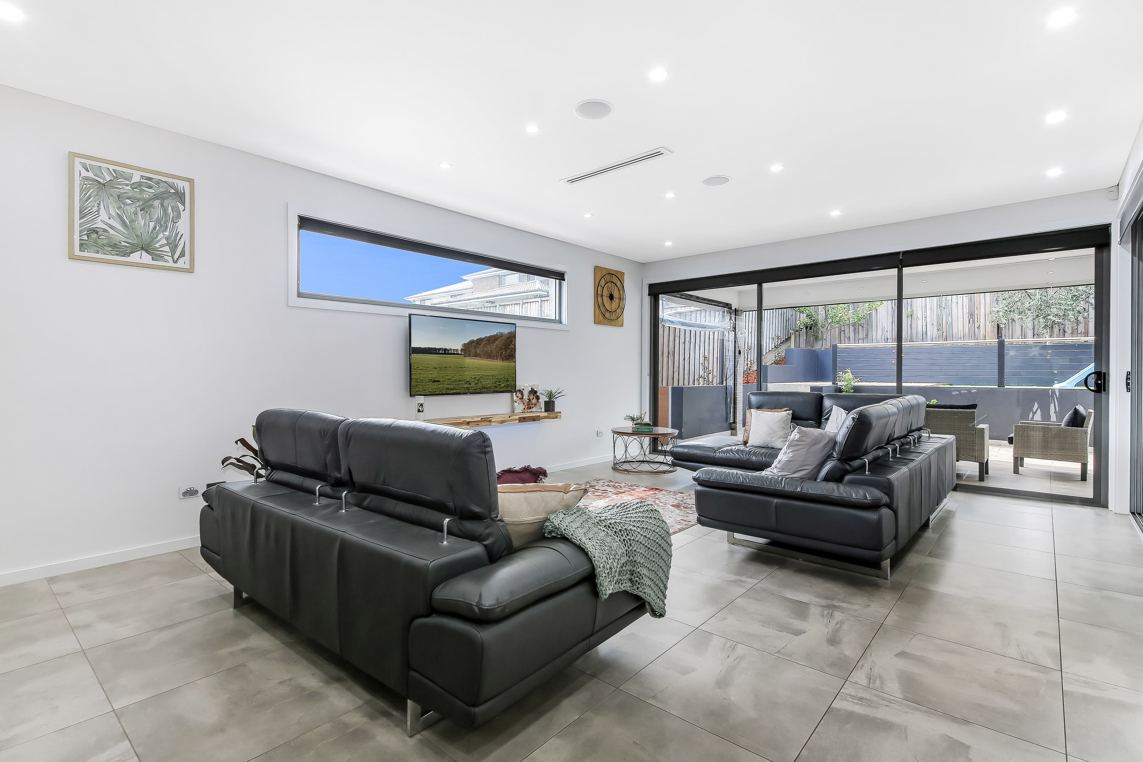 16 Jones Avenue, Potts Hill - Thumbnail 2