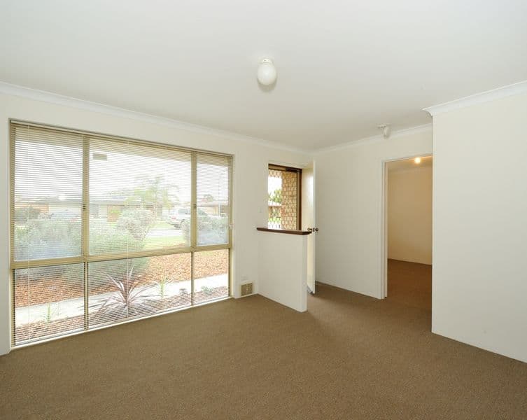 13 Carmody Road, Waikiki WA 6169, Waikiki - Thumbnail 3