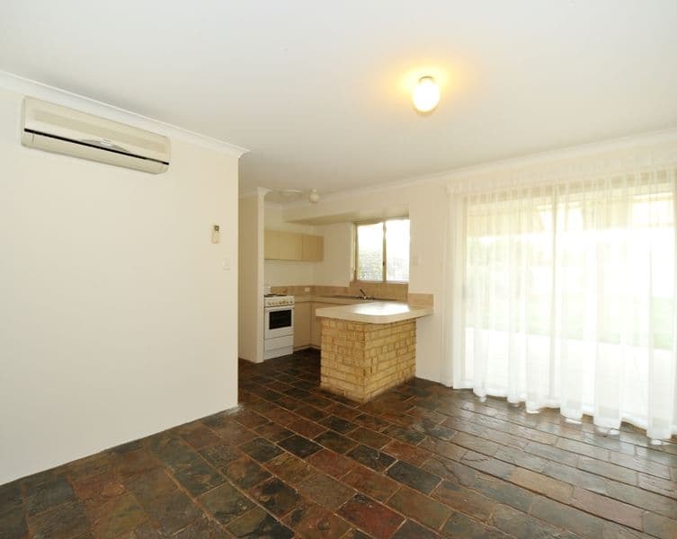 13 Carmody Road, Waikiki WA 6169, Waikiki - Thumbnail 7