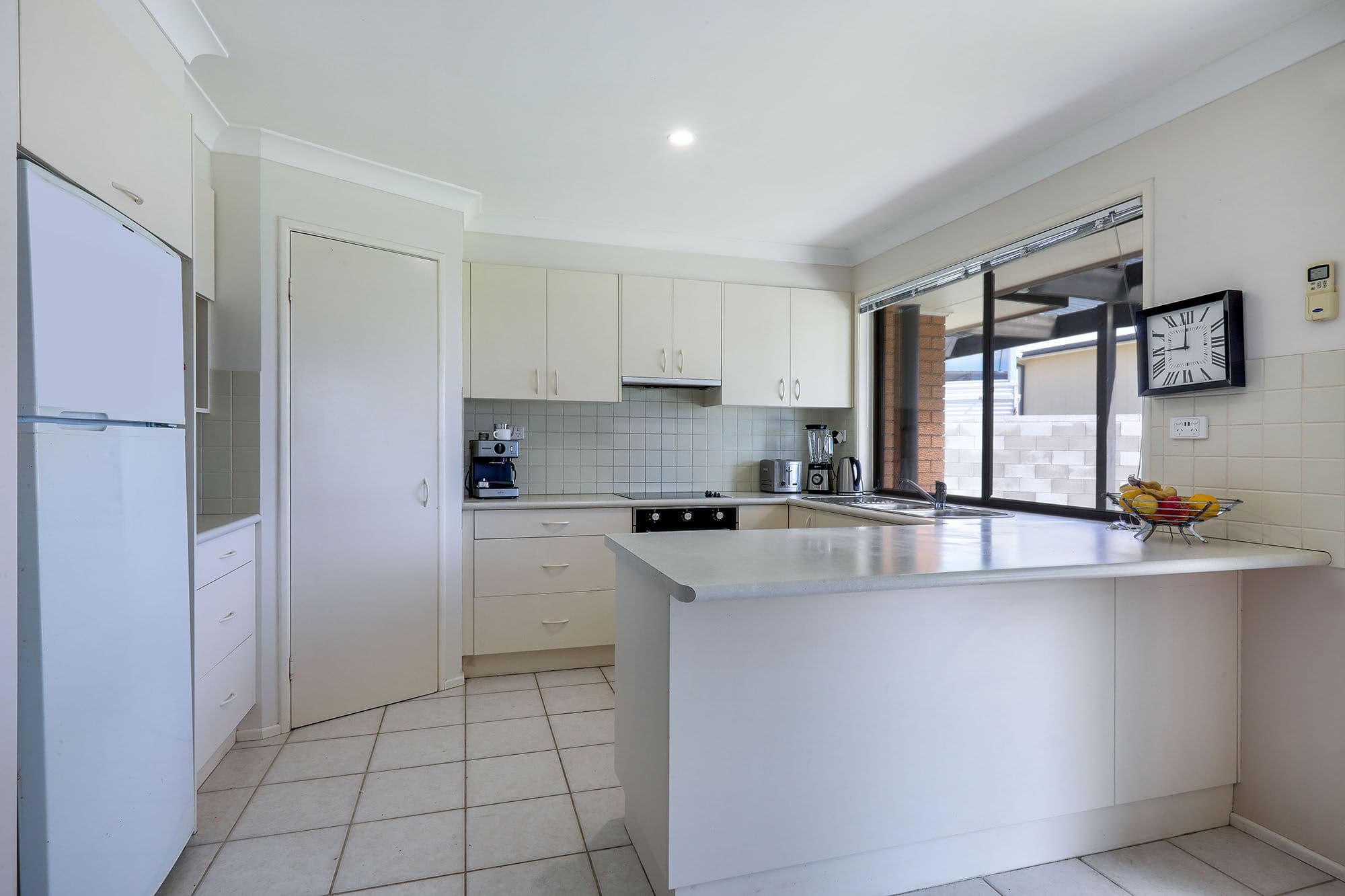 1 Monte Vista Court, Broadbeach Waters QLD 4218, Broadbeach Waters - Thumbnail 4