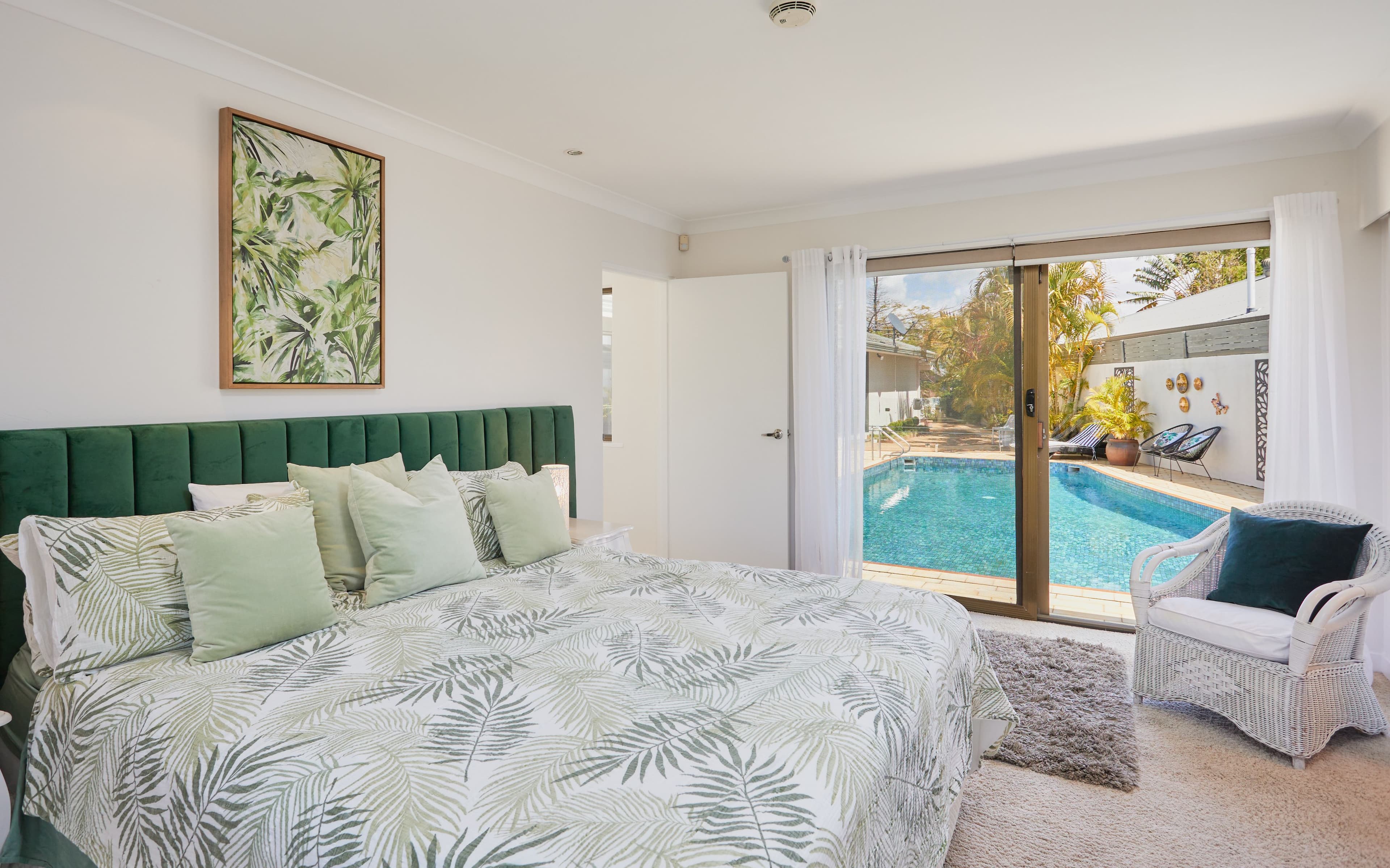8 Argyle Crescent, Sorrento QLD 4217, Sorrento - Thumbnail 8