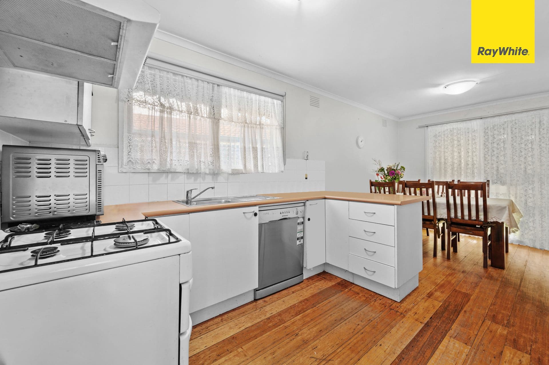 73 Grace Street, Melton South VIC 3338, Melton South - Thumbnail 5