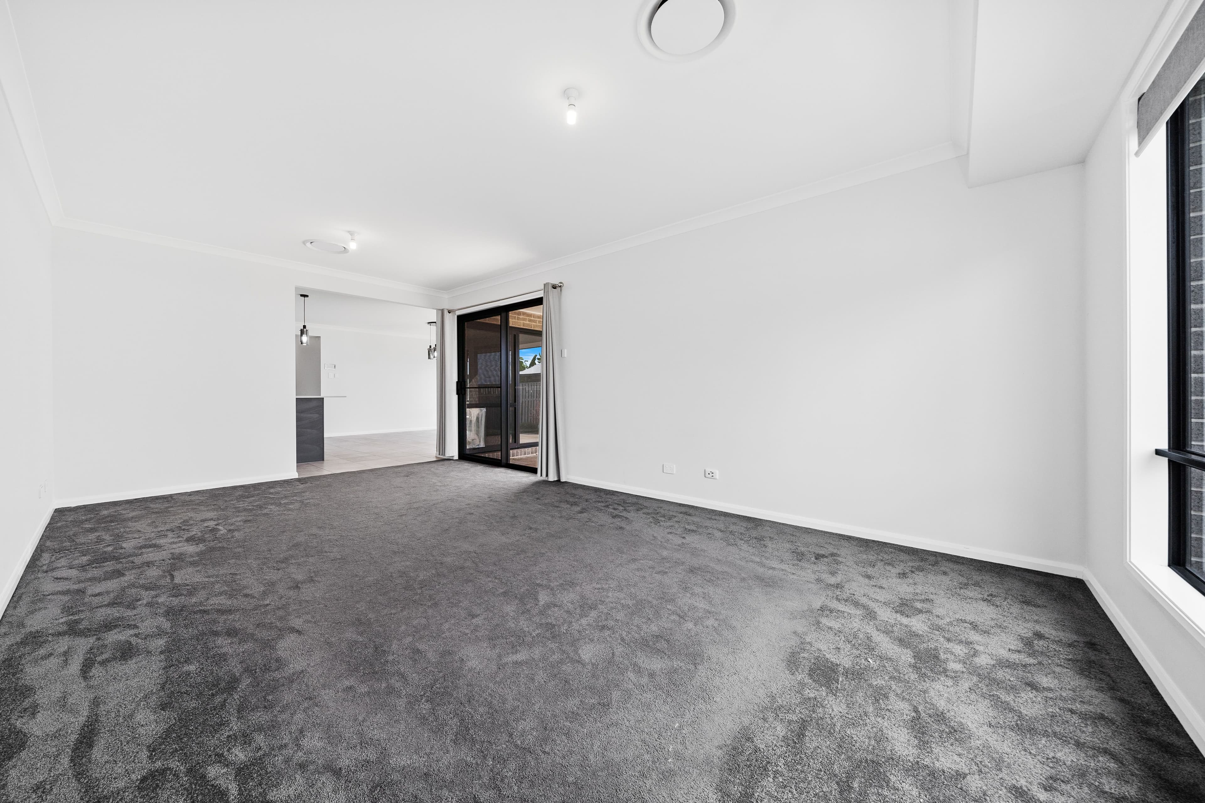 73 Sunbird Drive, Redbank Plains QLD 4301, Redbank Plains - Thumbnail 7