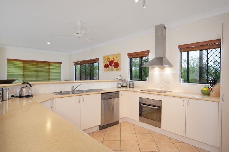 12 Surtees Close, BENTLEY PARK QLD 4869, Bentley Park - Thumbnail 3