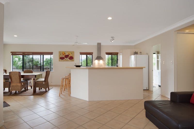 12 Surtees Close, BENTLEY PARK QLD 4869, Bentley Park - Thumbnail 5