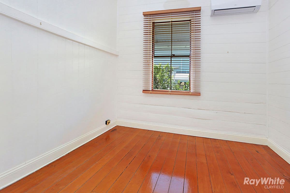 35 Wooloowin Avenue, Wooloowin QLD 4030, Wooloowin - Thumbnail 6